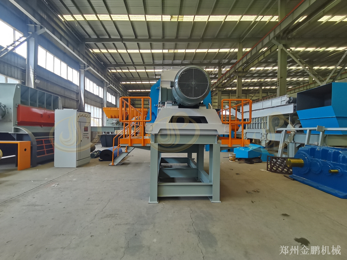 郑州金鹏双级粉碎机选型与试机服务解析应用现场